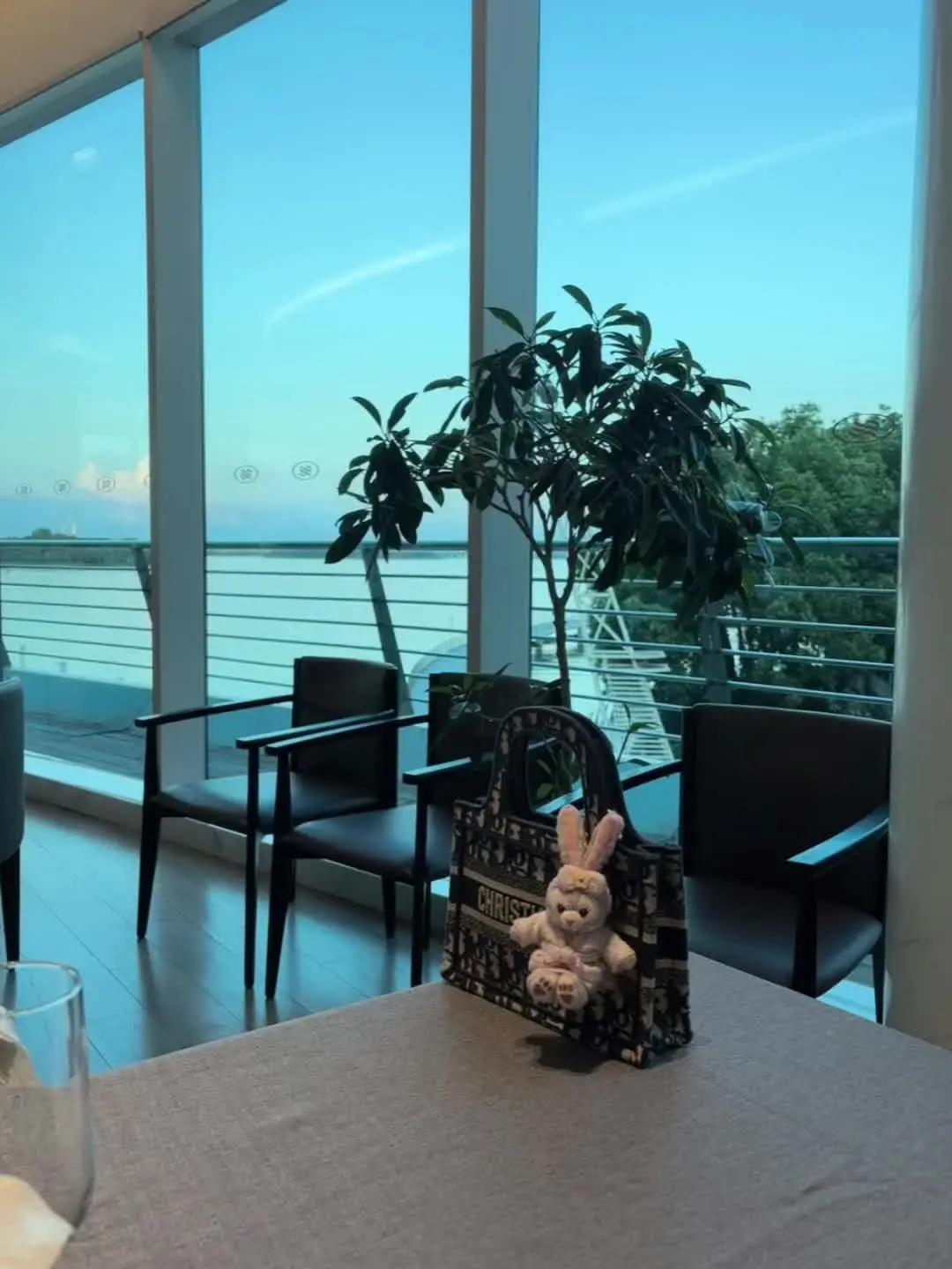 “慢慢变好是自己给自己最好的礼物”