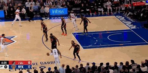 布伦森防守犯规！！ 