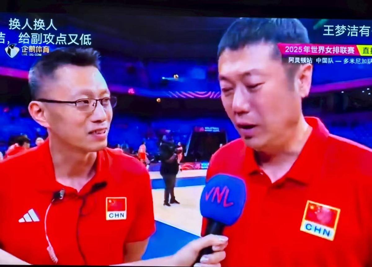 朱婷要回来了。
赵勇没弃她，只是等她养好伤、打完世俱杯。
四月没叫她，不是不认人