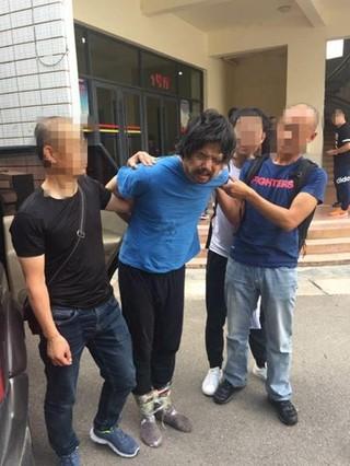 云南，一男子考上北大，因为专业选择和父母发生争执，引来警察调解，竟查出父亲是16
