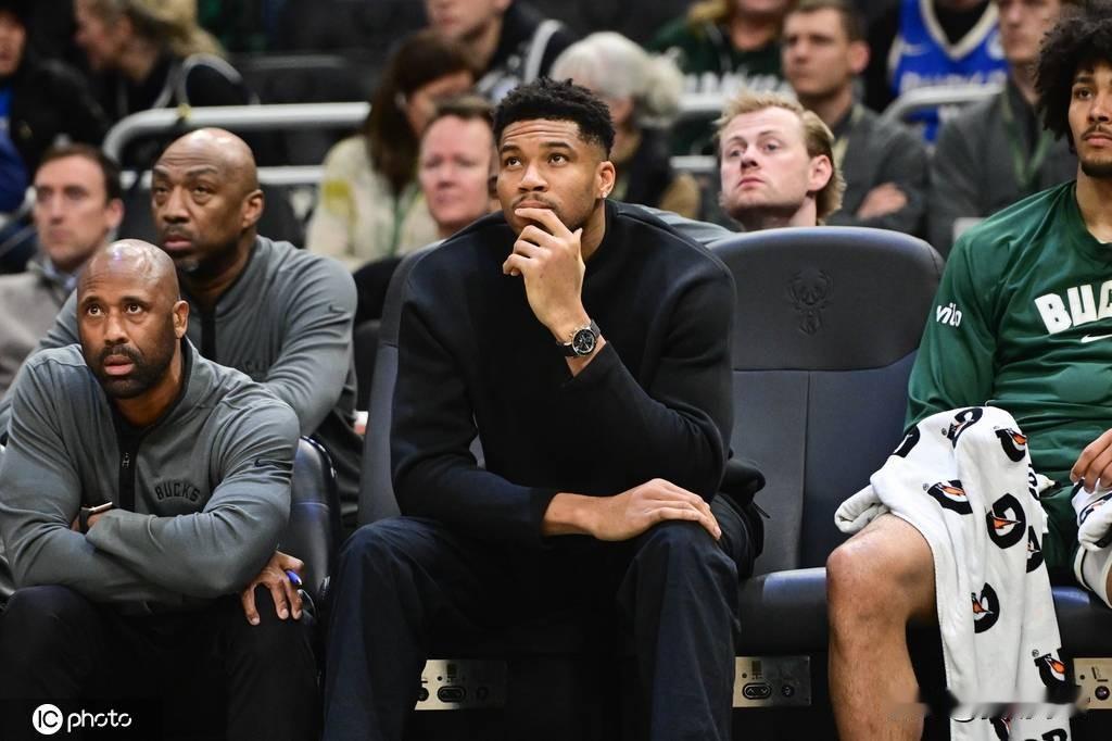 曝字母哥去年曾与雄鹿表达过分手 管理层选择继续冲冠

北京时间4月9日，据sha