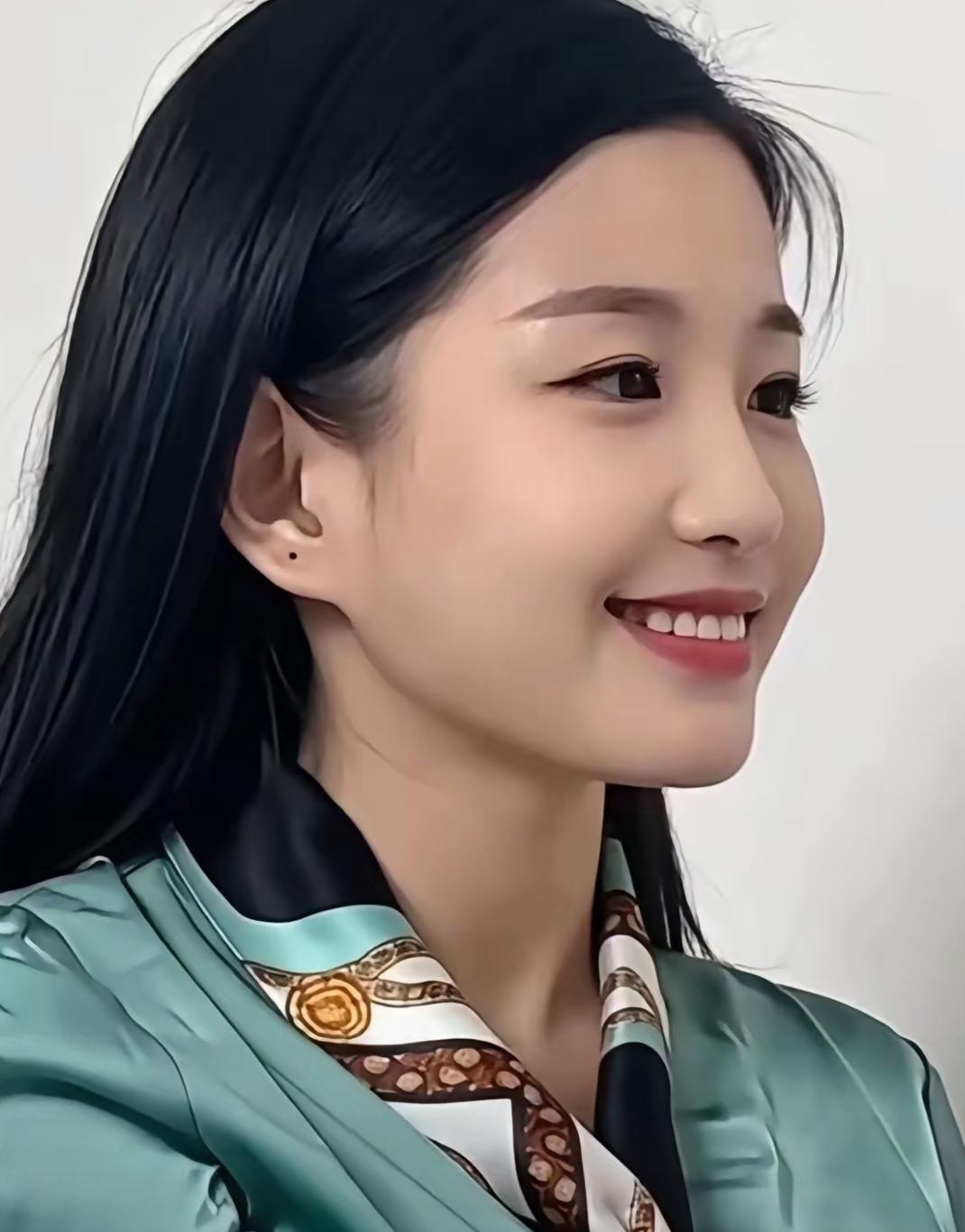 现在二婚女人 不管你多年轻 多漂亮 只要一听你是带着男孩的，对方基本上都不会考虑