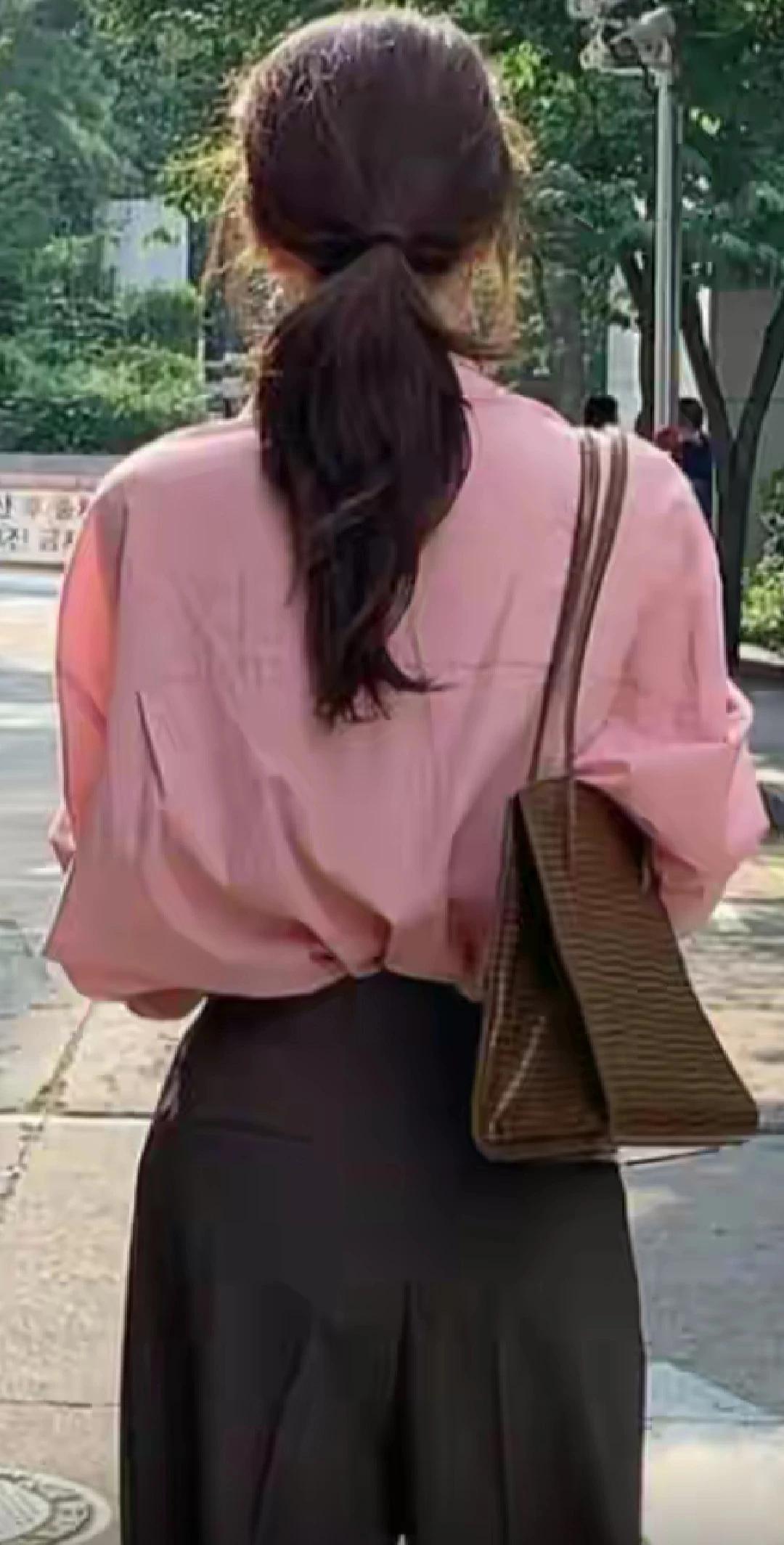 人生是一个靠自己的过程，这一点到老的走不动的那一刻也要有清楚的认识。如果感不到，