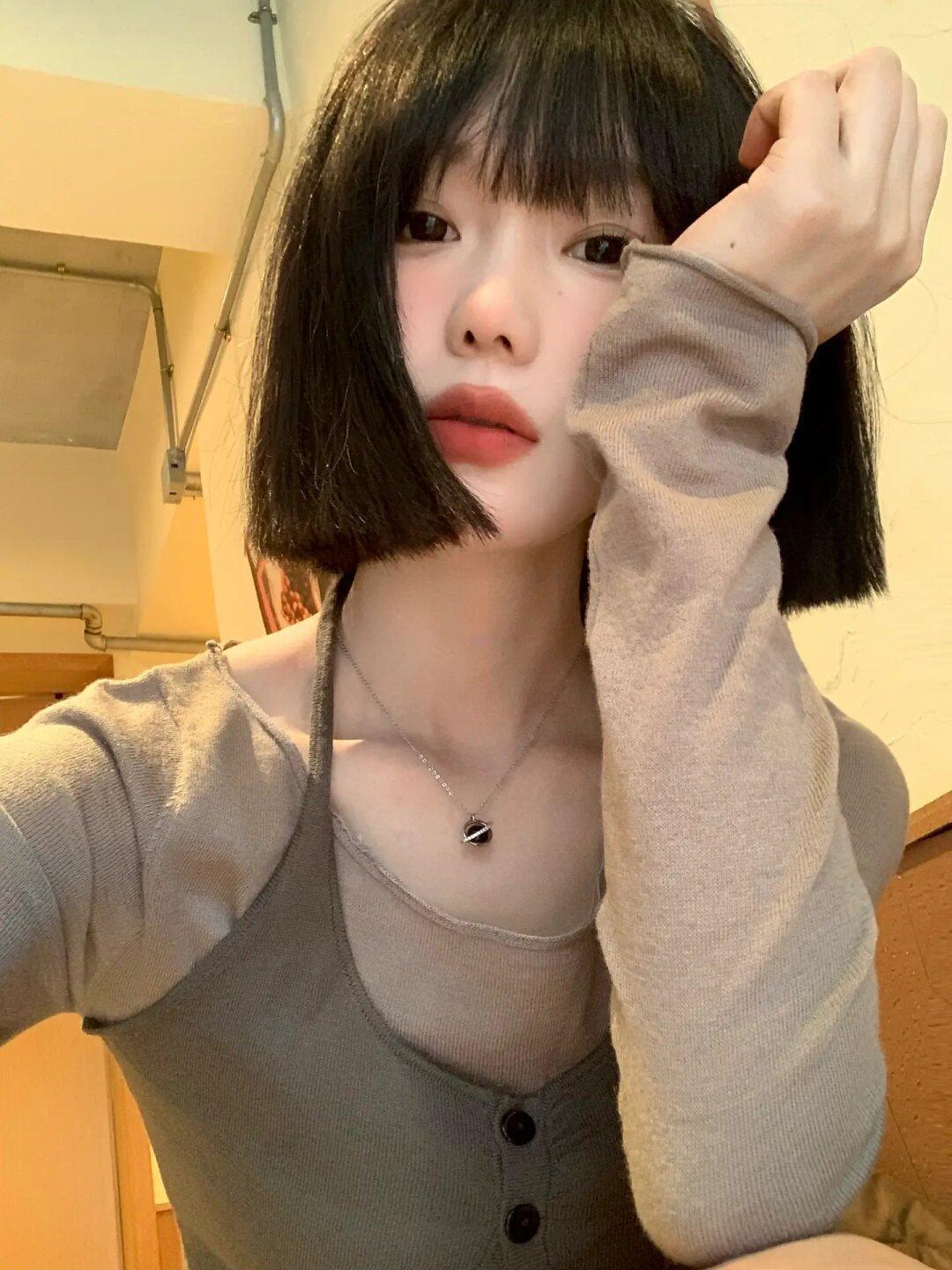 听我的 选短发