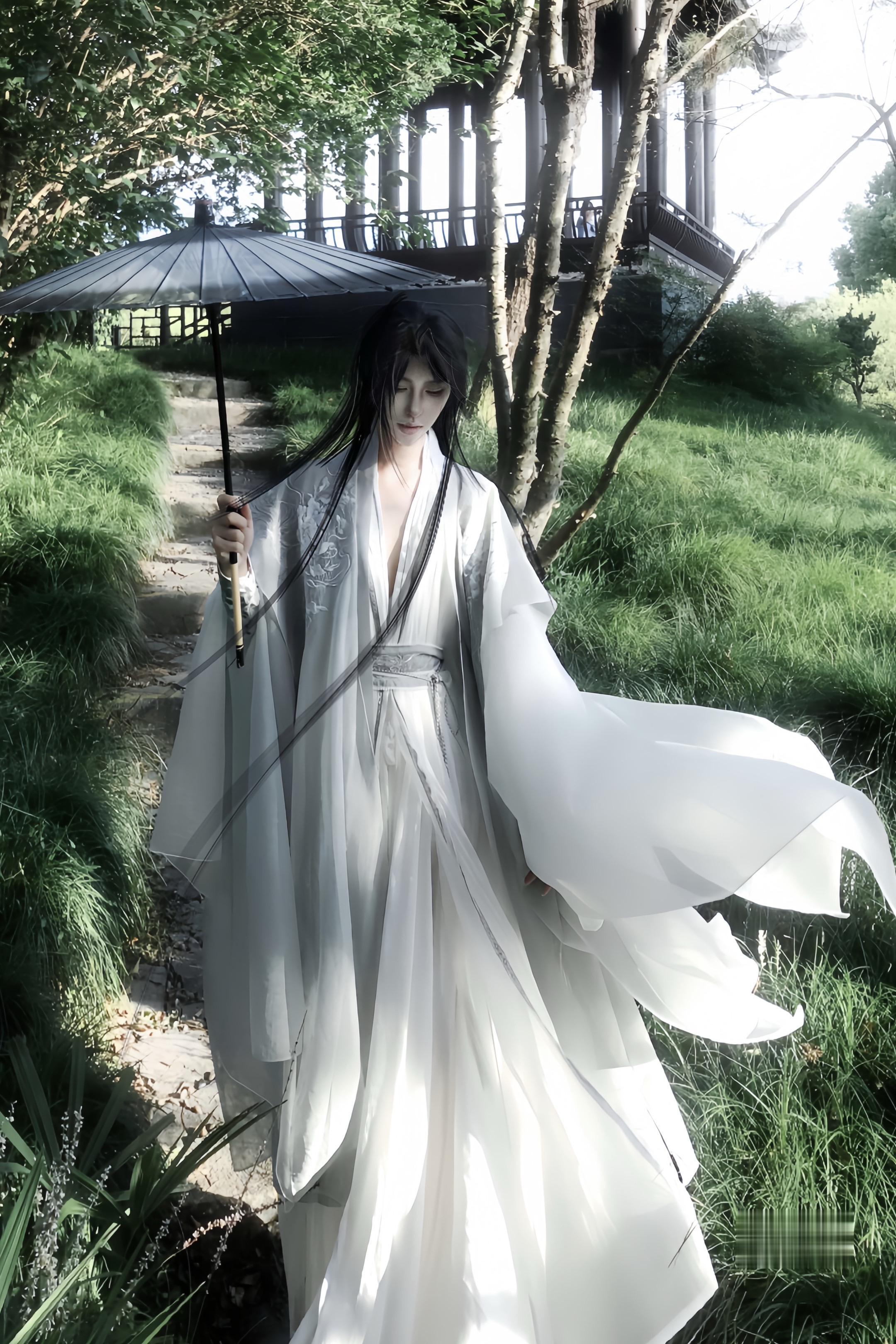 “那场梦里有曾经描述过的一切。却唯独没有萧复暄”