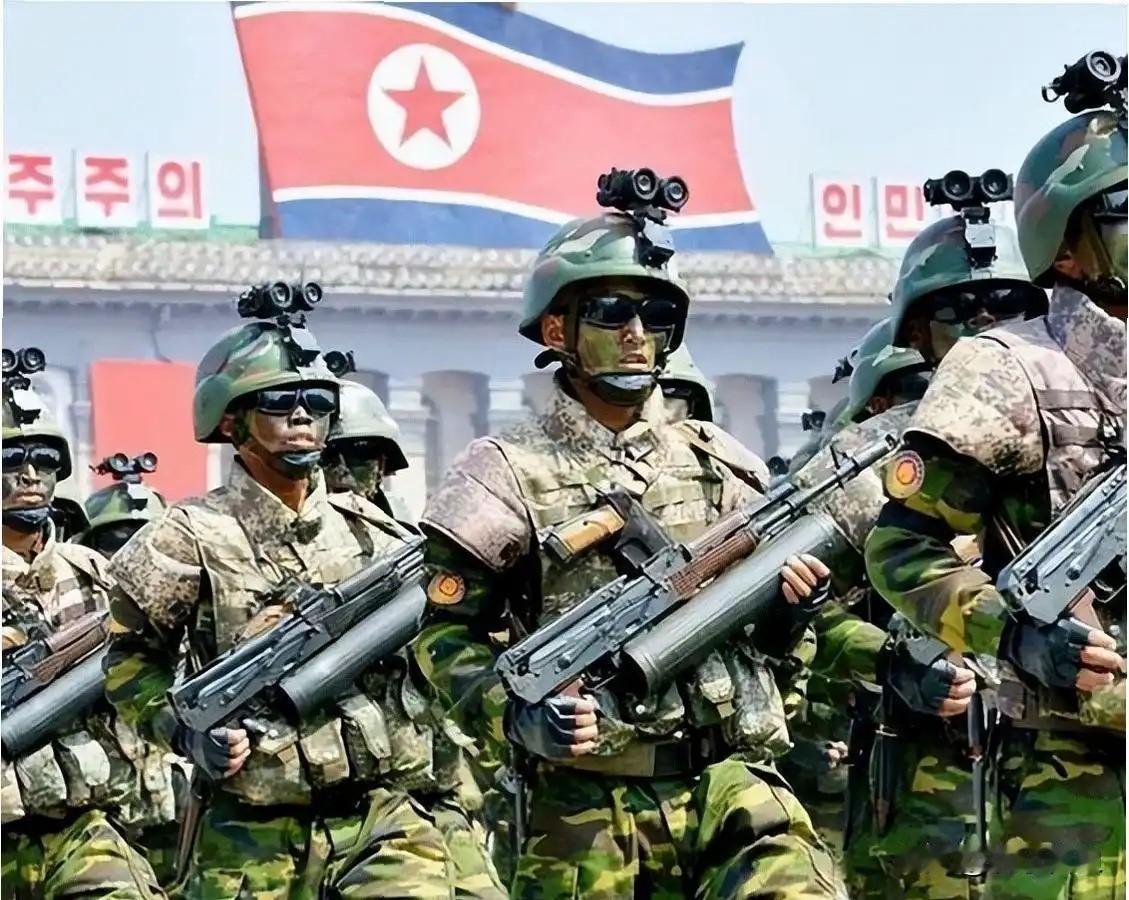 说起来，谁会想到2025年，竟然有上万名朝鲜人跨境前往俄罗斯，和俄军并肩出现在库