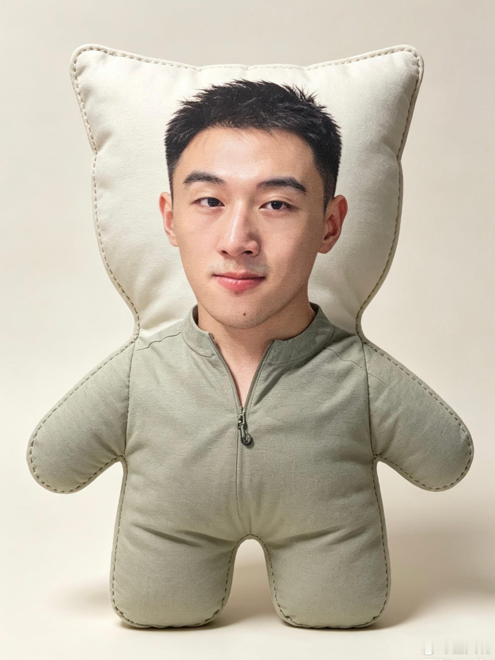 好可爱的人形抱枕hahaha 