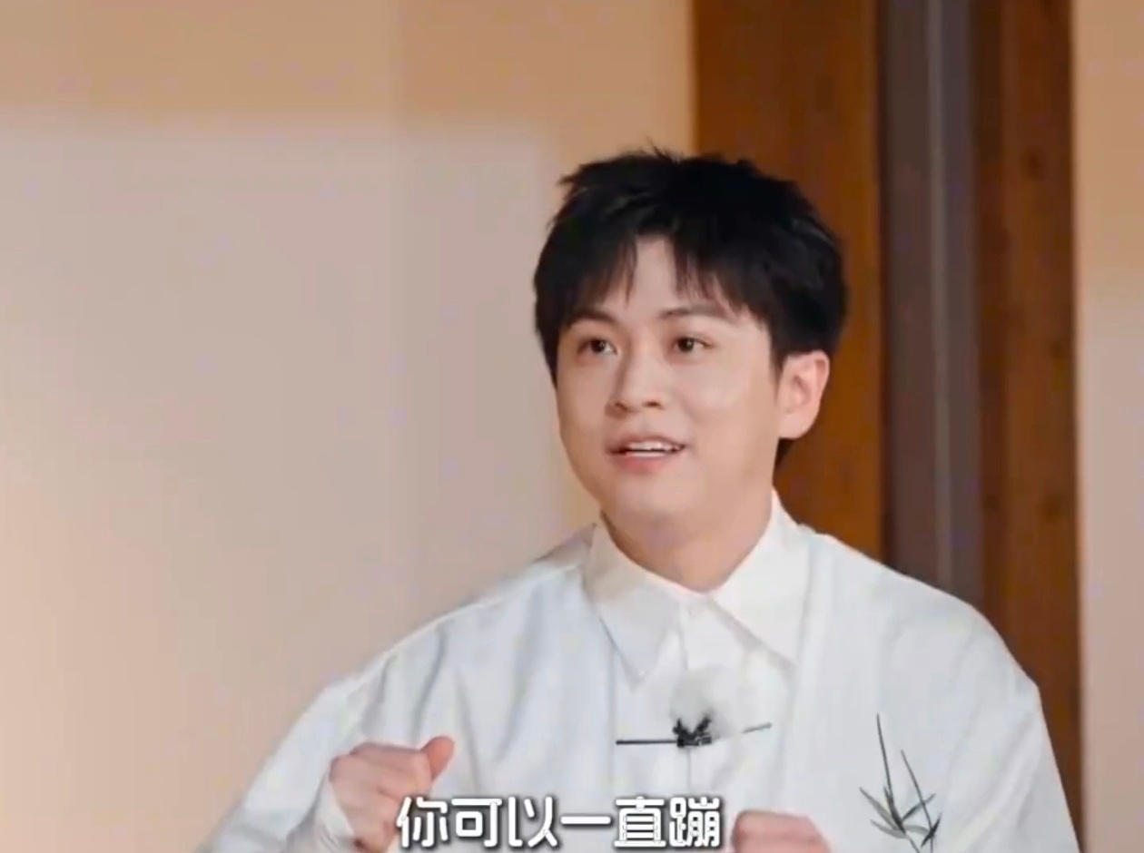 马凡舒武艺对不起了邓超老师 马凡舒、武艺演的好生动啊。两个人一边表演一边解说，模