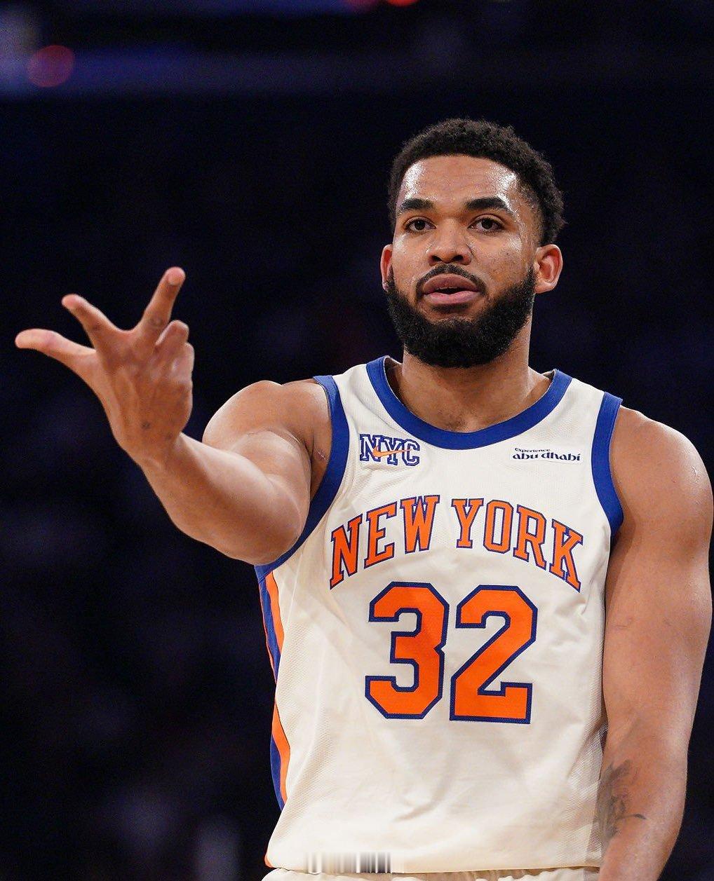 尼克斯过去11场输了9场，跟队记者伊恩·贝格利报道，尼克斯球员并没有完全接受主帅