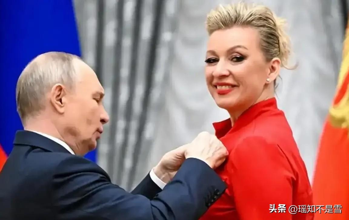 美国惨被打脸！漂亮、犀利的外交部发言人扎哈罗娃再出金句:美国正在复兴加勒比海盗。