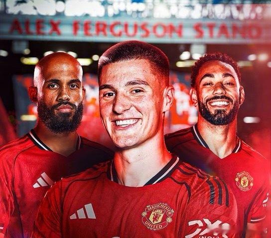 曼联今年光买人已经2.2欧了，下赛季再不进前四，估计财政要爆炸了曼联官宣谢什科加