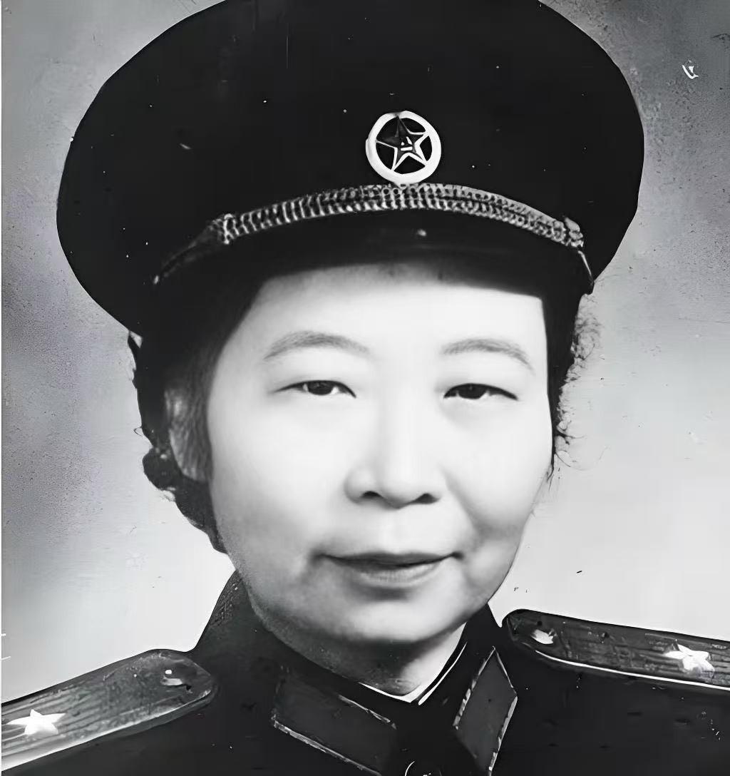 1955年，开国女将军李貞回鄉探親，遇到了打罵她的第一任丈夫古老三，當二人再相見