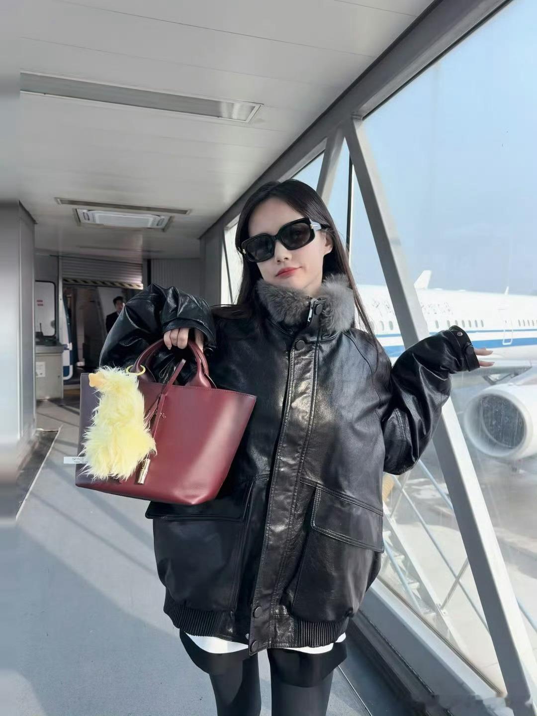 李一桐出发进组金枝，期待陈雀儿