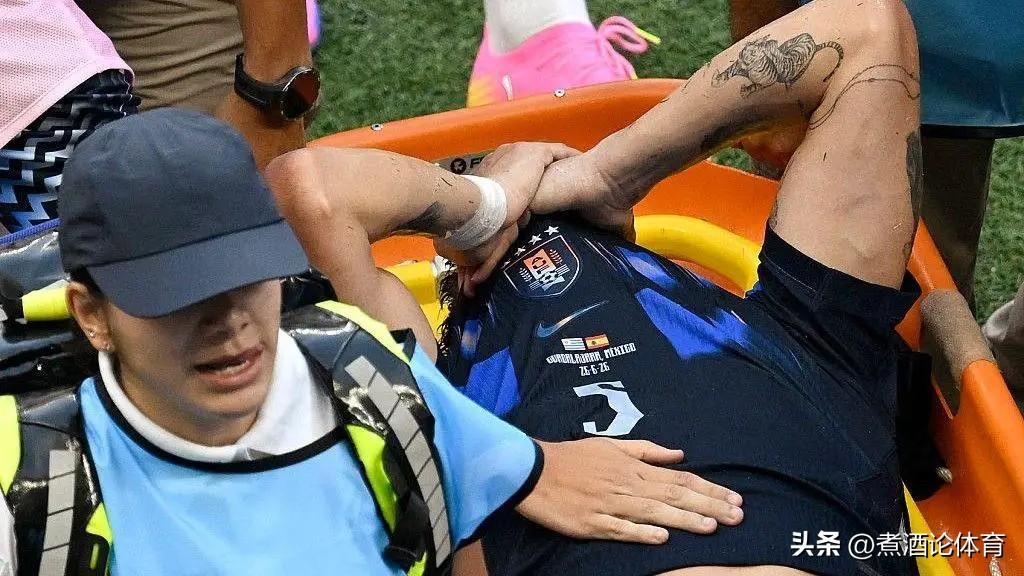 分析师：乌加特左膝疑似ACL+半月板损伤，或伤缺9-12个月。

这消息确实挺让