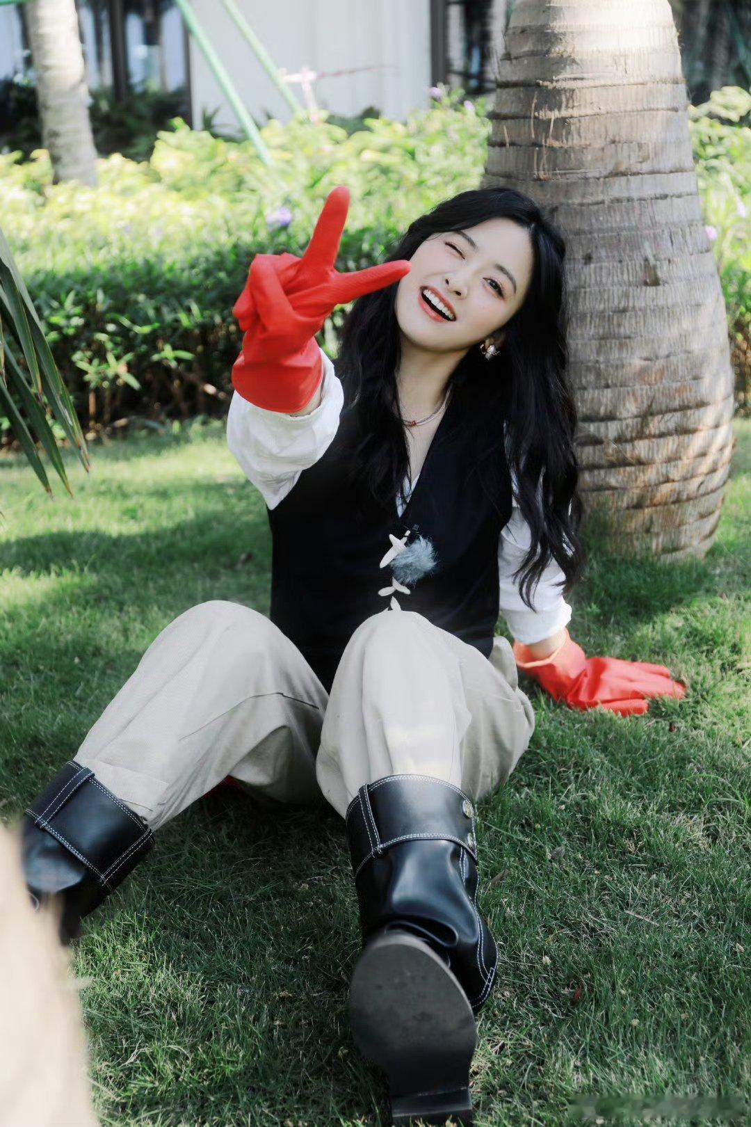 哑嗓的姐传话的妹和无能的老板亲爱的客栈谁懂这段客栈名场面的含金量！岚姐准备教训迟