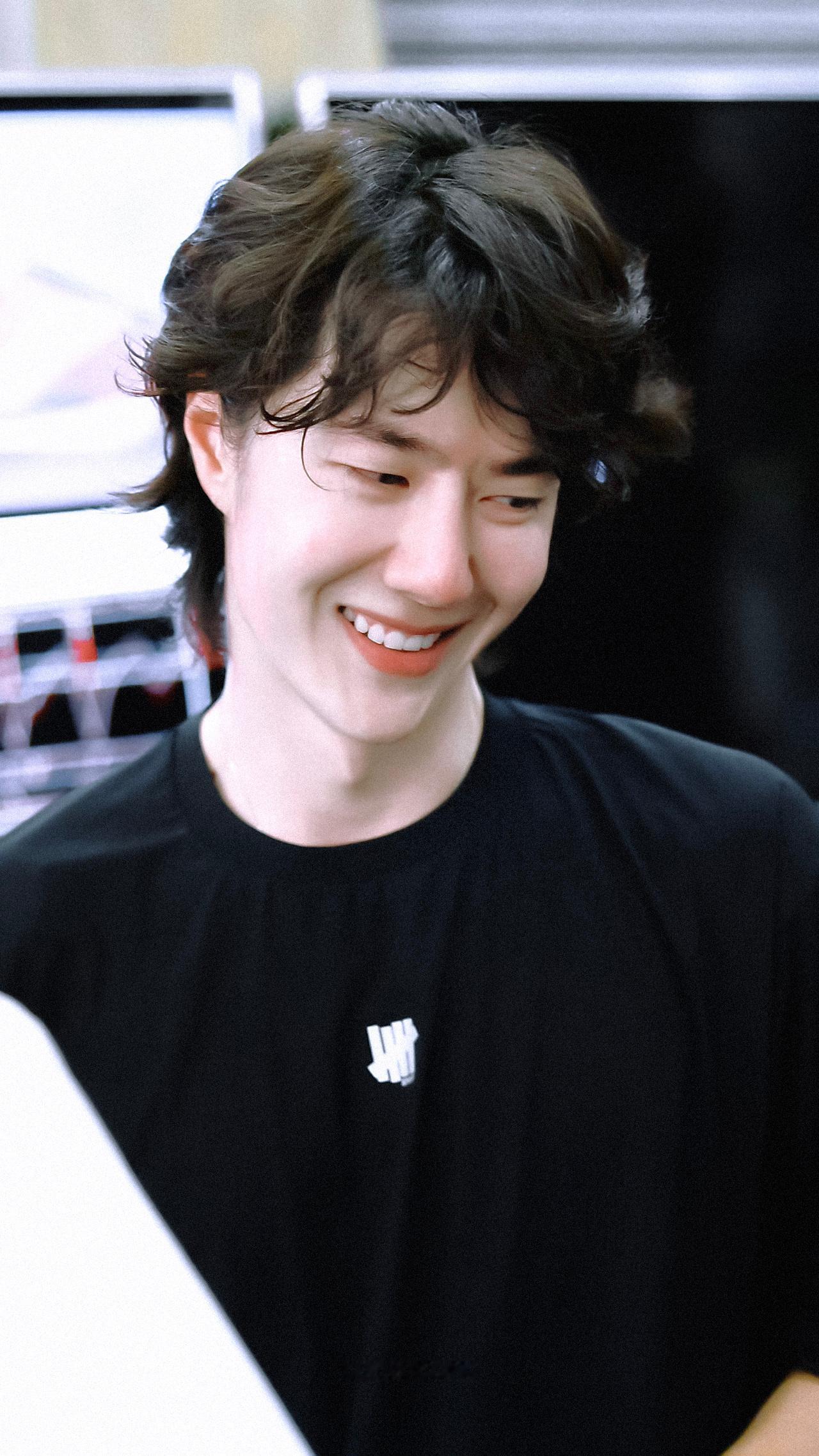 甜啵*王一博🍬 