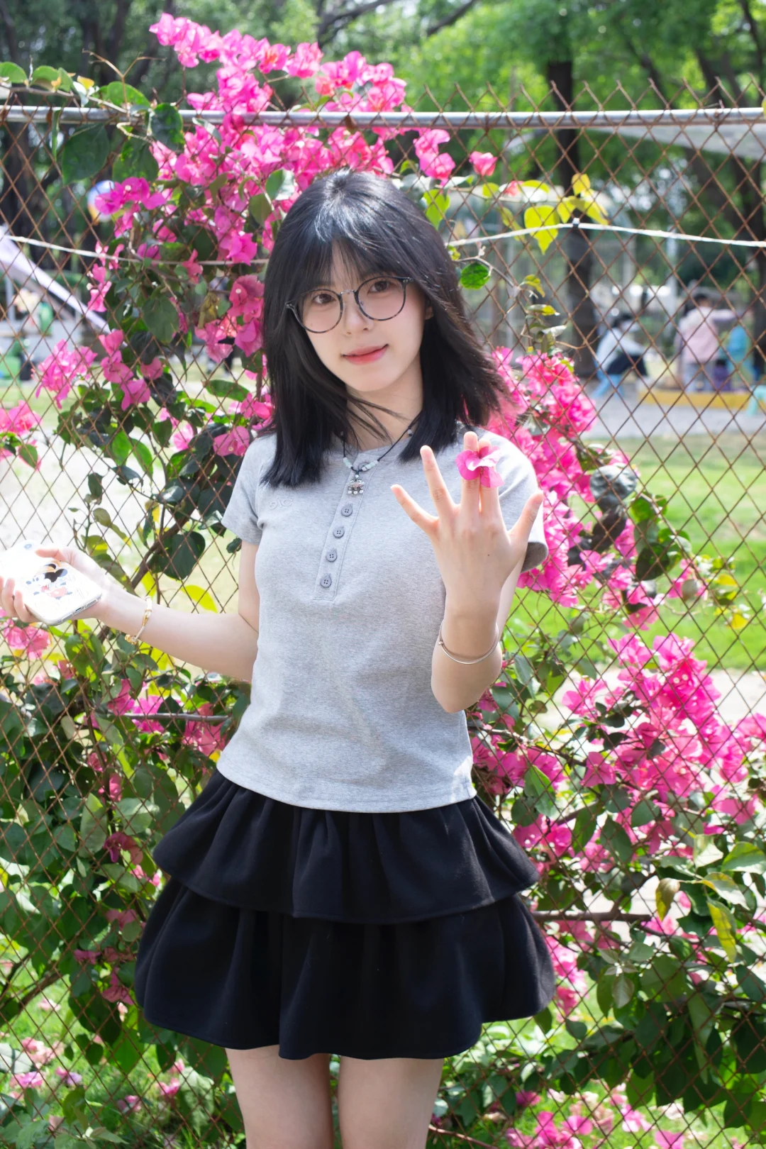 春天来了摘花送你