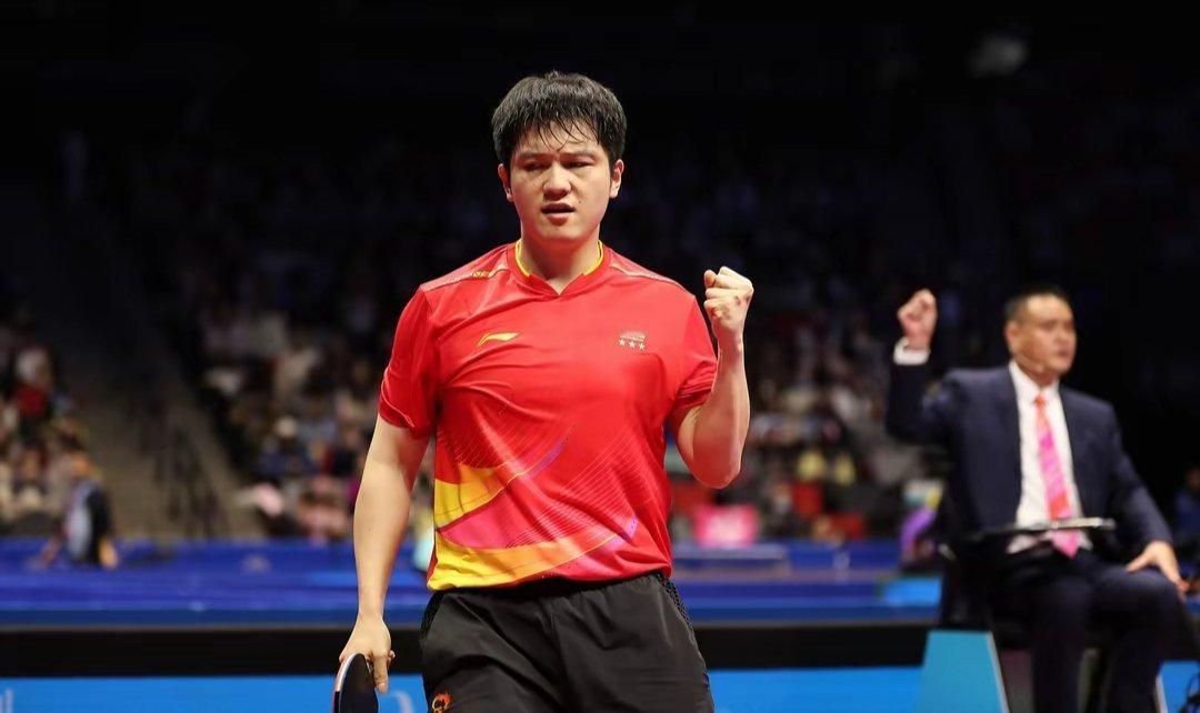 两年两记大功！樊振东凭硬实力，成上海体育史上的标杆传奇乒乓球樊振东 国乒名将樊振