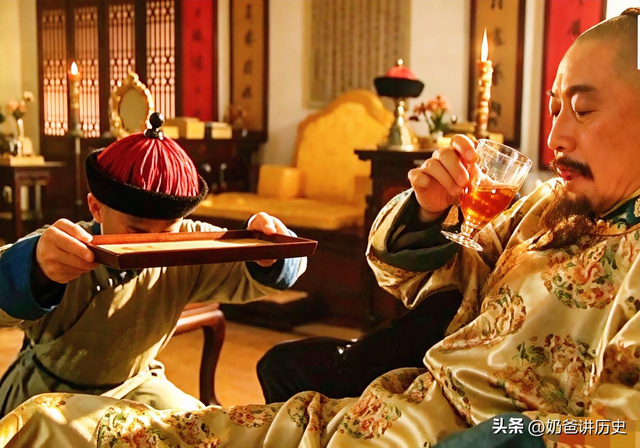 康熙皇帝的一碗简单的鹿血，背后是每年30000两的开销，折合人民币大概是1500