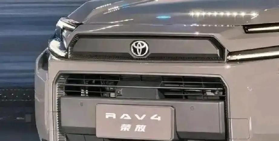 就在刚刚。
 
一汽丰田突然宣布了。
 
11月21日广州车展开幕首日，企业在发