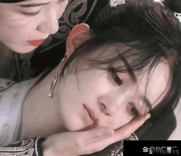 《与凤行》和《三生三世》都展现了绝望，但表现方式不同 