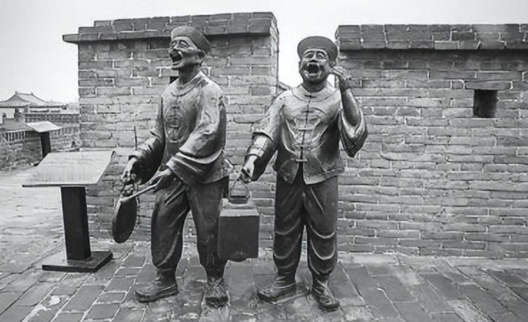 古代深夜为什么要打更，不会打扰到人睡觉吗？
 
深夜的古代街头，一阵锣声突然炸响