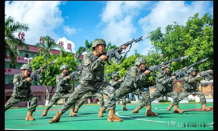 为了能在统一台湾可能发生的武力解决中做到”出其不意”，上周，中国人民解放军在夜幕