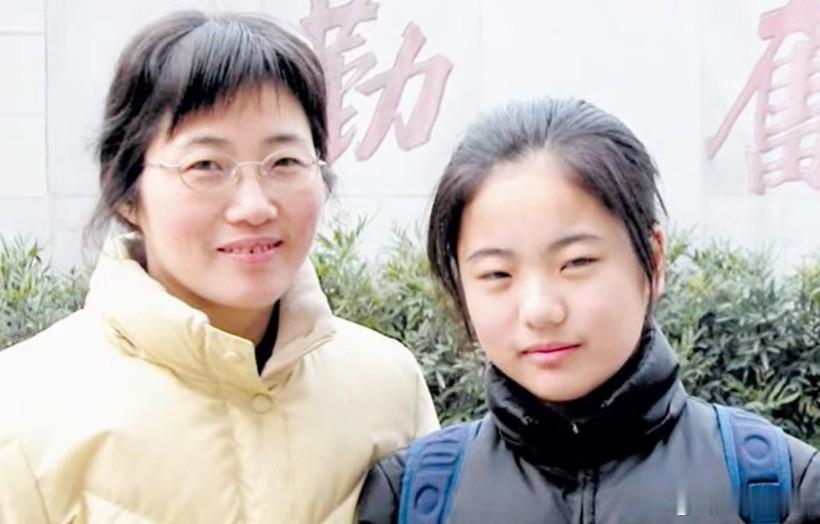 没有曝光之前，你都不敢想象，蒋方舟的人生过的多爽，当你的孩子在熬夜苦读，她可以降