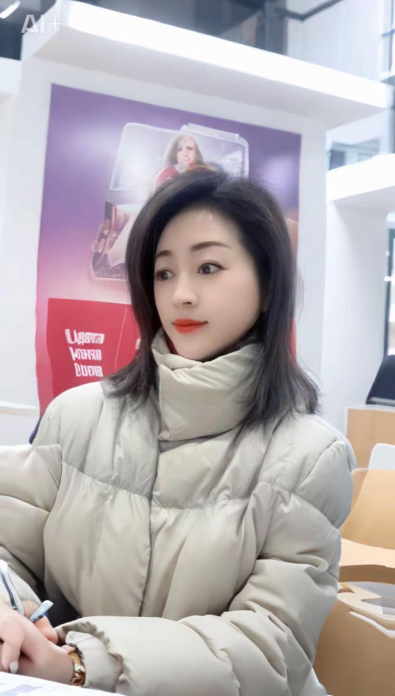 40+怎么了，老阿姨的年龄，小姐姐的心态，生活很苦，我很甜，尽情的装扮，尽情的可