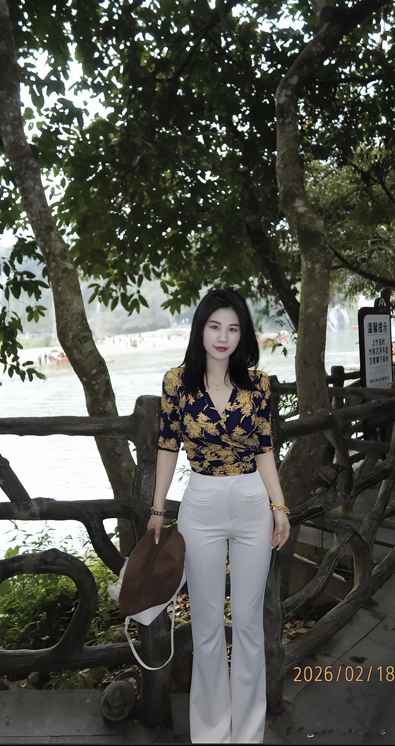 还是小北海舒服，接近30多度，阳光明媚[烟花][太阳][太阳]