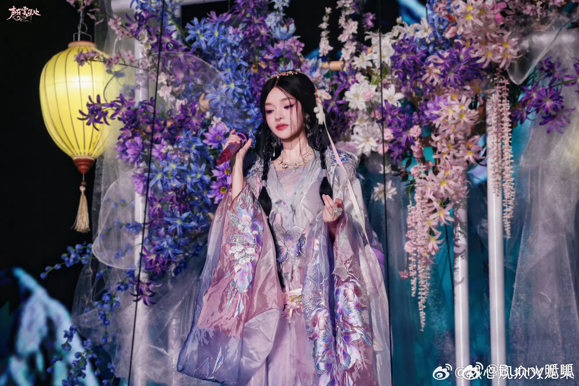 黄霄雲尚公主ost蔷薇青竹上线循环好几遍了，黄霄雲的嗓音清亮又有厚度，《蔷薇青竹