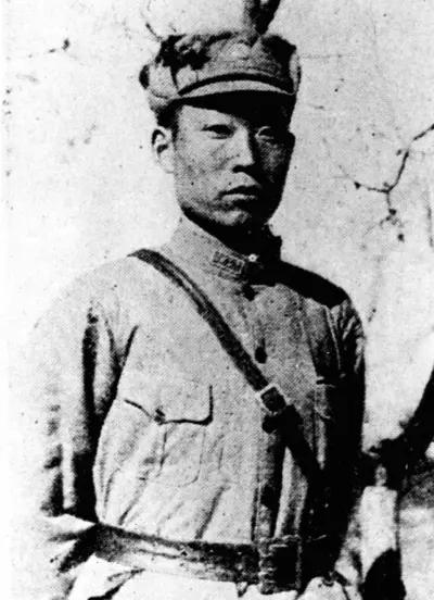 赵登禹：铁血打虎将军，全面抗战殉国第一位师长
 
赵登禹（1898年—1937年