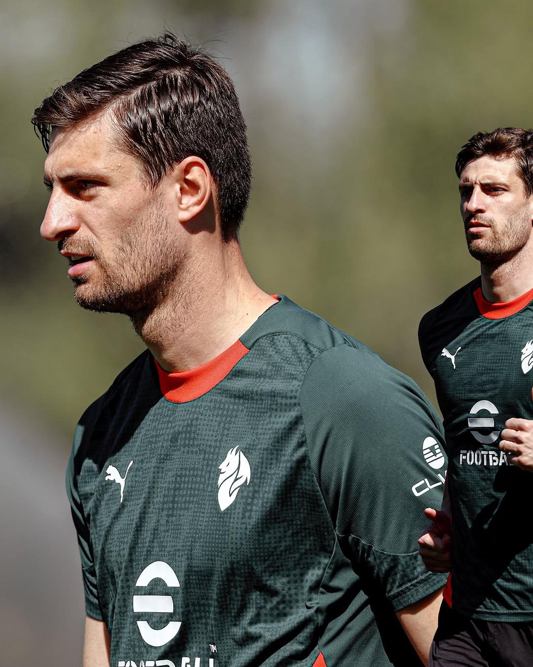 重返训练场：马特奥·加比亚👊