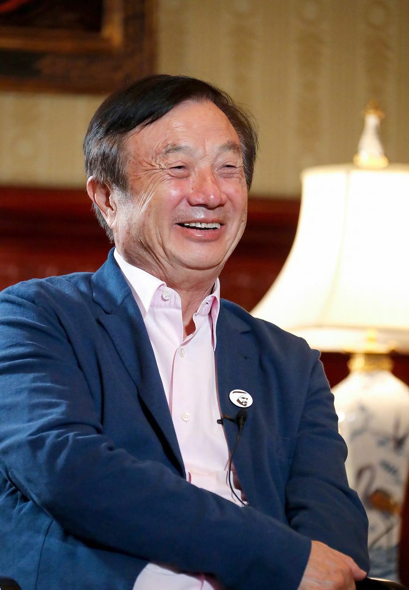 任正非说未来的希望在青年以前年大学的时候，导师就说：“你们这代最幸运的是，和网络