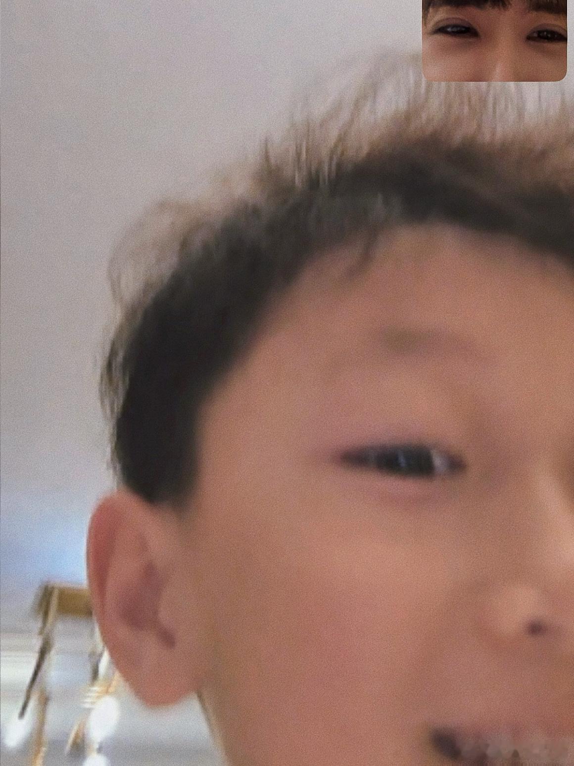 房东家长送我的大沙发哈哈哈哈哈  ​​​