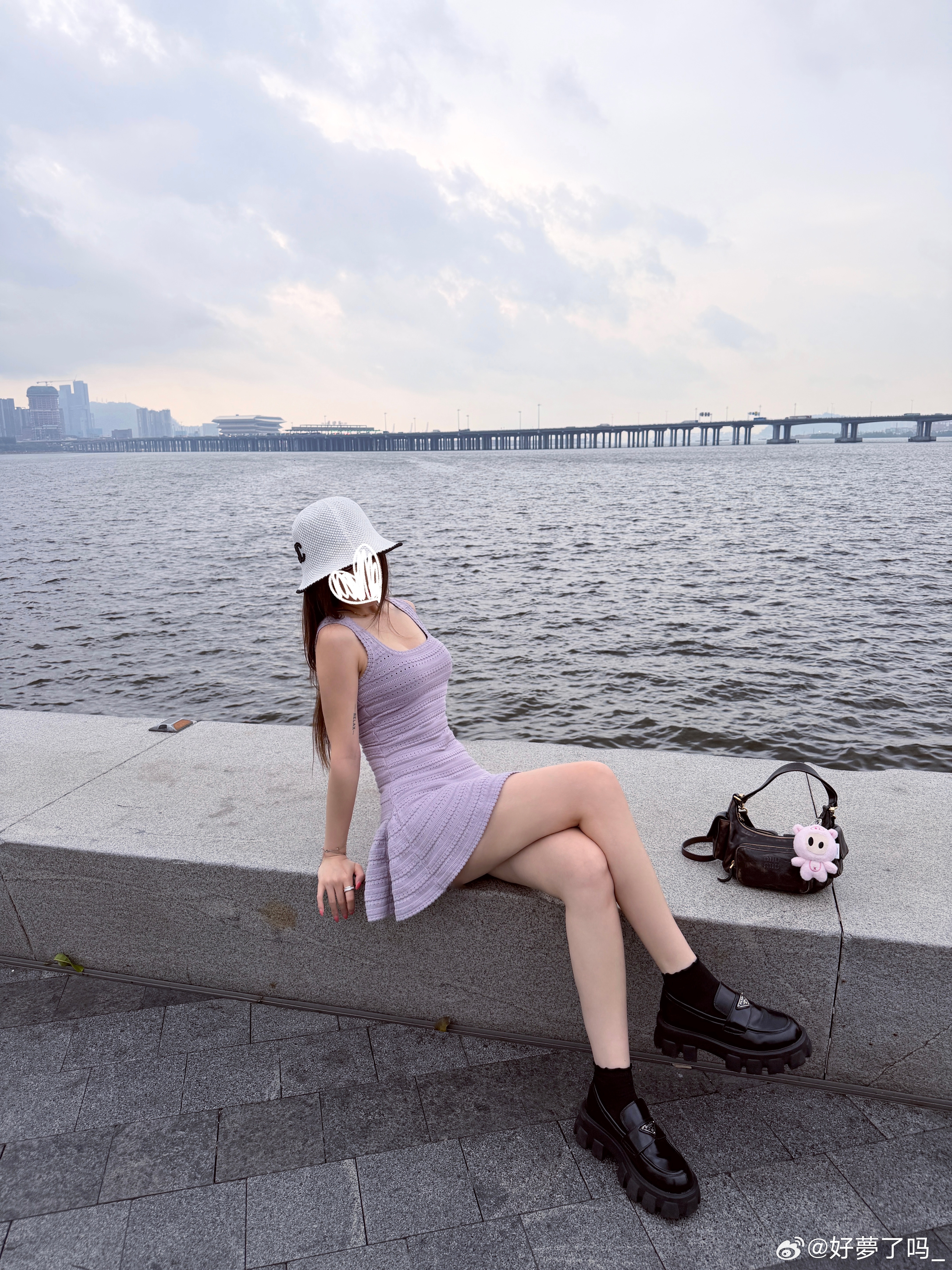 吹着海风 感受夏天的温度记录治愈系我的日常plog海边欢乐港湾 深圳