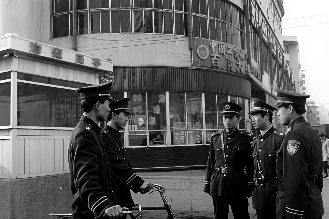 1991年，长春，大年初二野地惊现光身子女尸，裤腰带勒死还塞了根树枝，惨不忍睹。