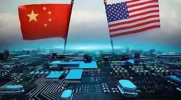 中美芯片竞赛犹如一场马拉松，胜负悬于谁先破局。中国EUV光刻机技术正冲刺成熟，预
