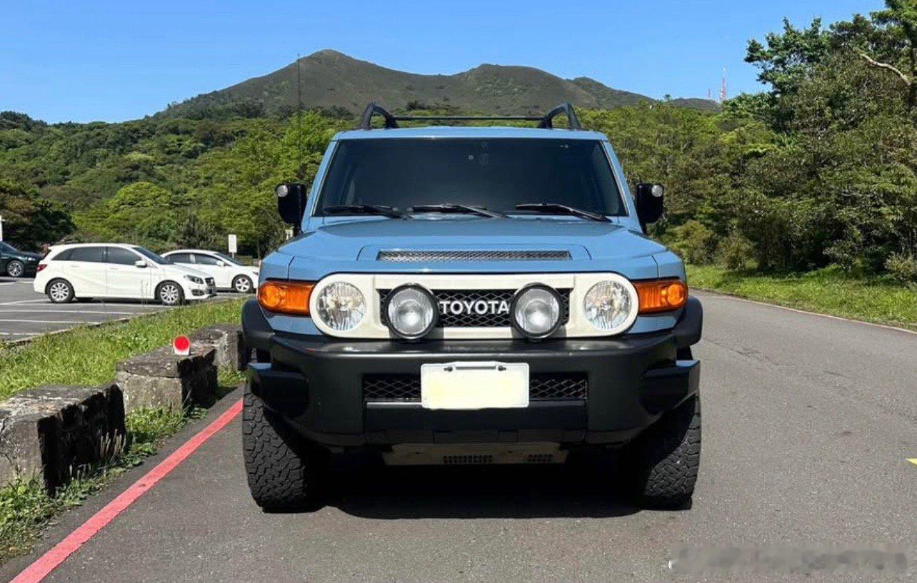 台湾老车2014款 TOYOTA FJ Cruiser Trail Team 終