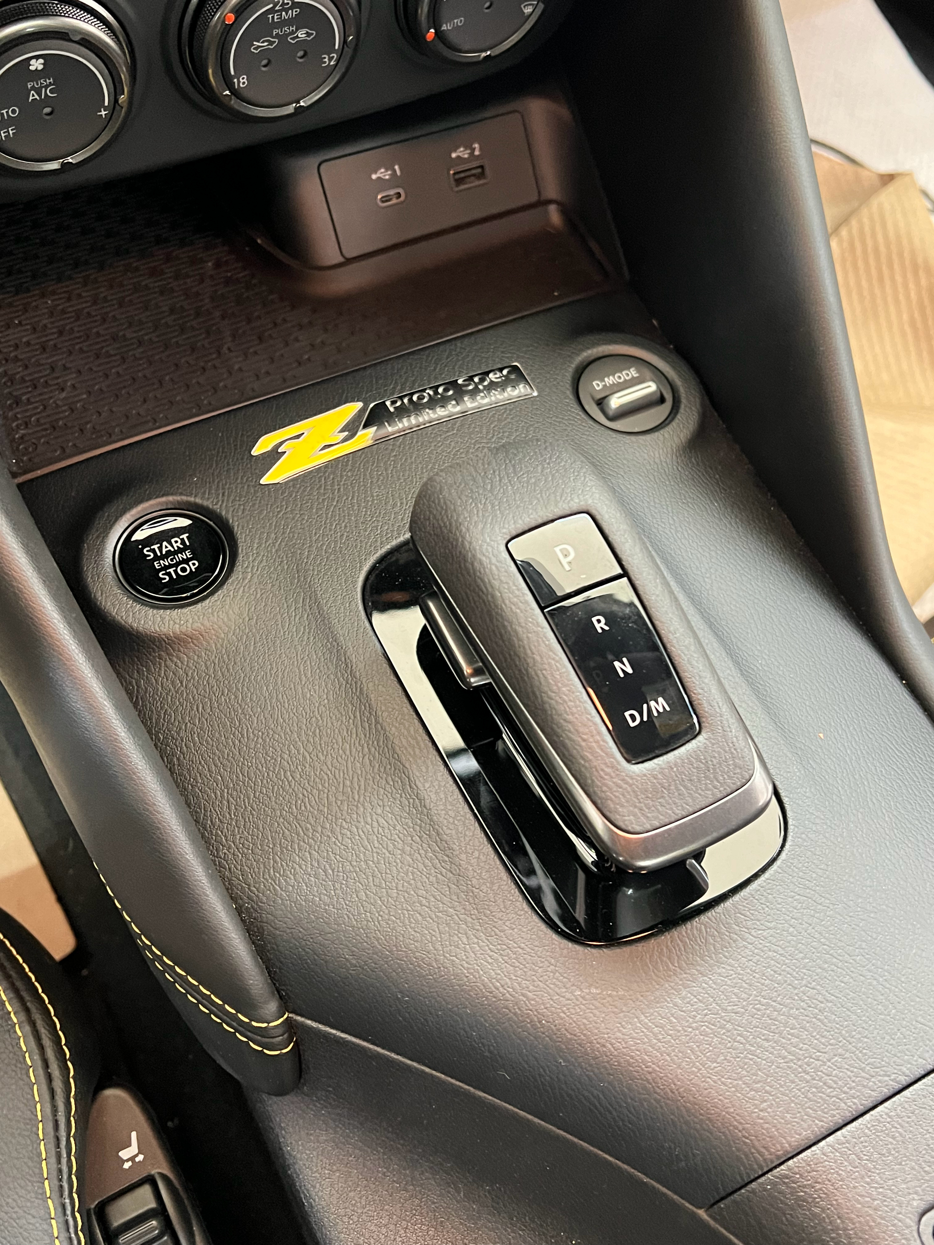 自动挡的Nissan Z熟悉又陌生熟悉的是Nissan Z陌生的是自动挡 