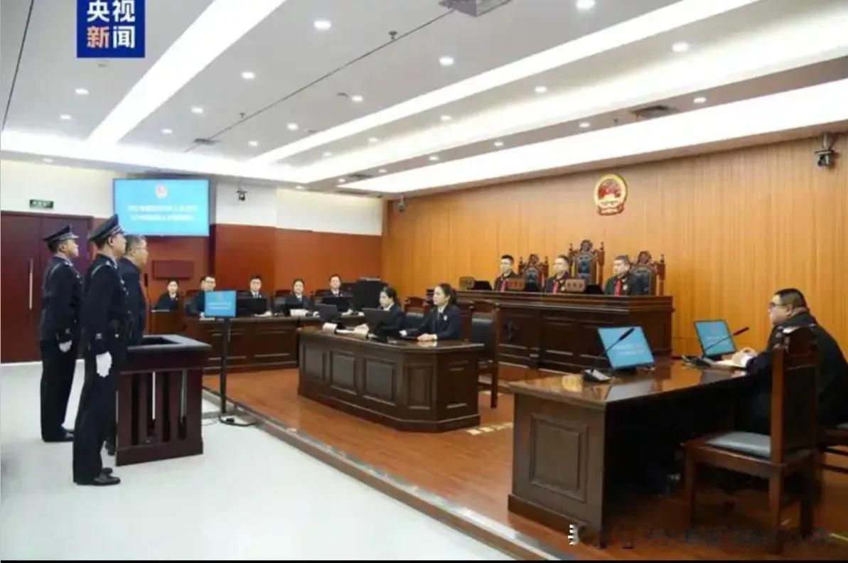 突发！石油巨头两任前高管同日被查，能源系统反腐再迎"强震"

周末不平静，石油圈