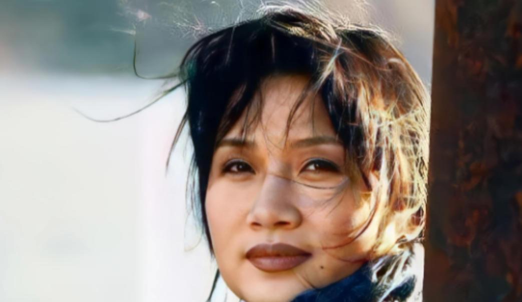 2000年，姜昆在国外偶遇已经出家的李娜，出于好奇，姜昆问她到底为什么出家？令他