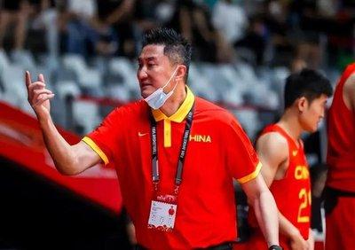 CBA广东队如果再不补强内线，季后赛堪忧
昨晚进行的CBA联赛广东队与辽宁队的比