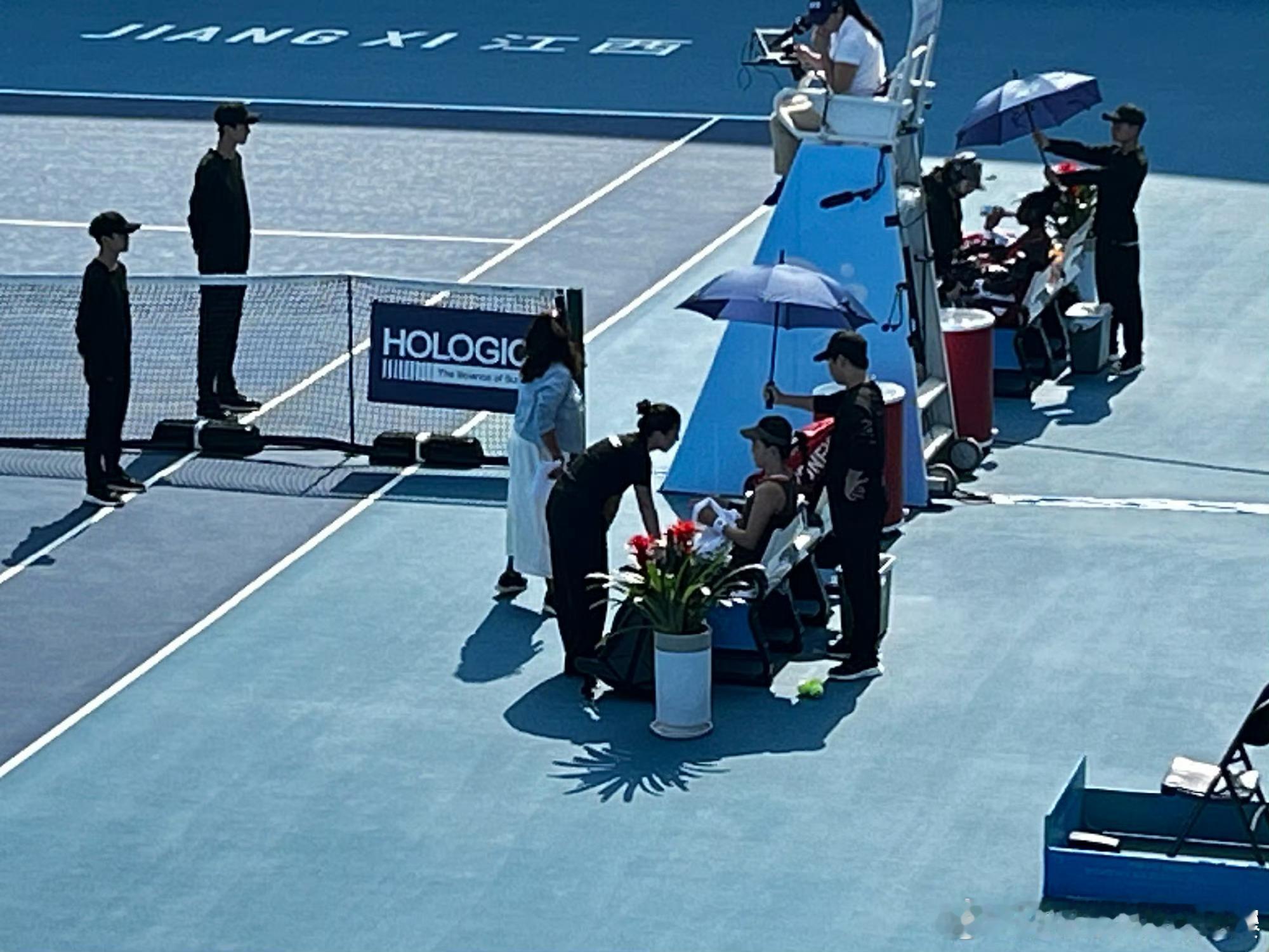 WTA250🇨🇳九江站女单首轮🇨🇳朱琳3-6/1-2 🇺🇸帕克斯朱琳