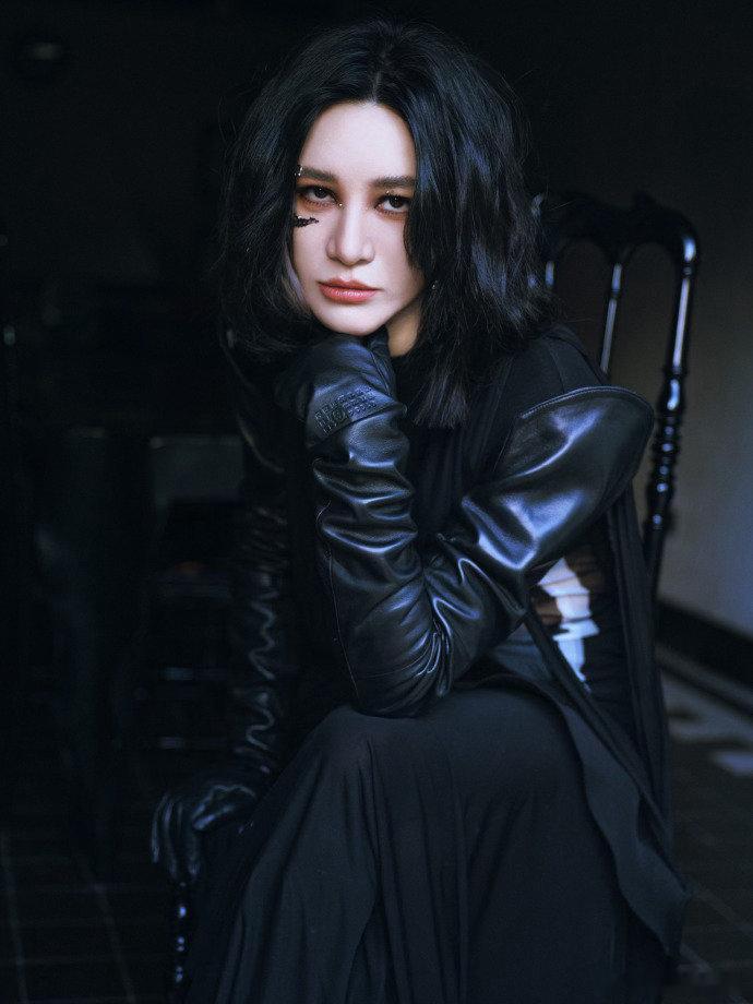 尚雯婕让我的遗憾又多了一个 《废弃的爱》这首歌之前只听过录音室版，现场首唱居然放