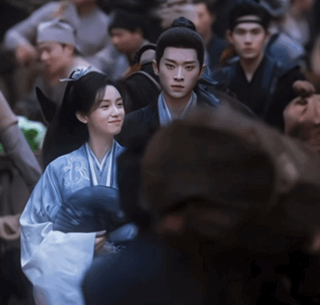 《锦月如歌》周也、丞磊同框被网友说不在一个图层，气质也不符合[哆啦A梦吃惊] ​