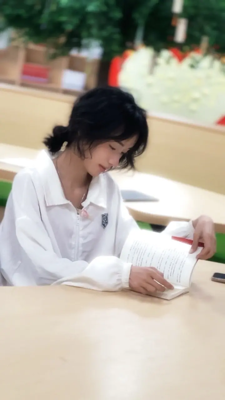 少年应有鸿鹄志 当骑骏马踏平川