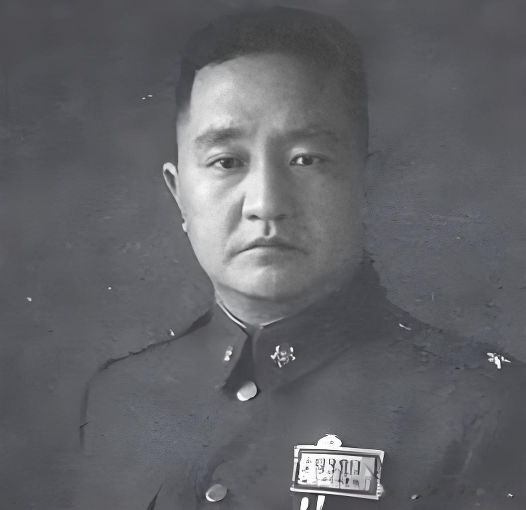 陇耀
陇耀，抗战英雄，曾在血战台儿庄立下战功，在五华山事变中被迫驻防东北，率60