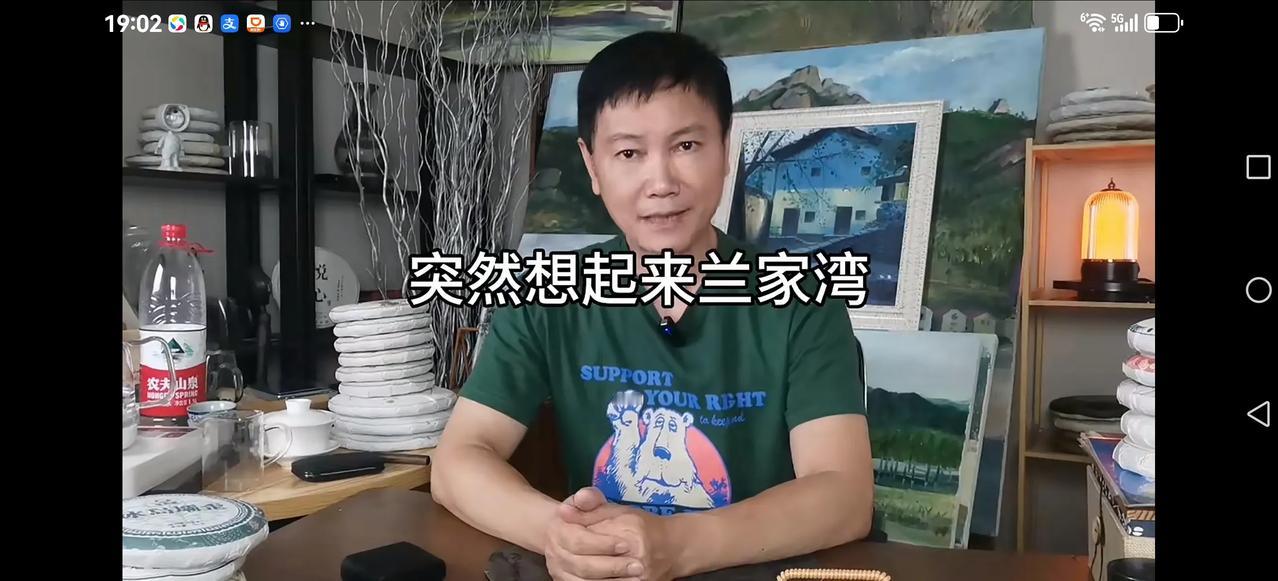 【经济好不好，看看餐饮就知道】
这位老哥去的地方多，见多识广的那种，他这次去杭州