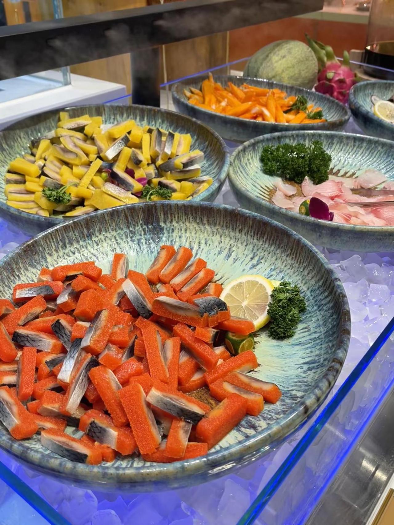 榴莲海鲜刺身生蚝通通畅吃，石家庄勒泰好伦哥新店开业啦！新店开业 自助餐 榴莲自助